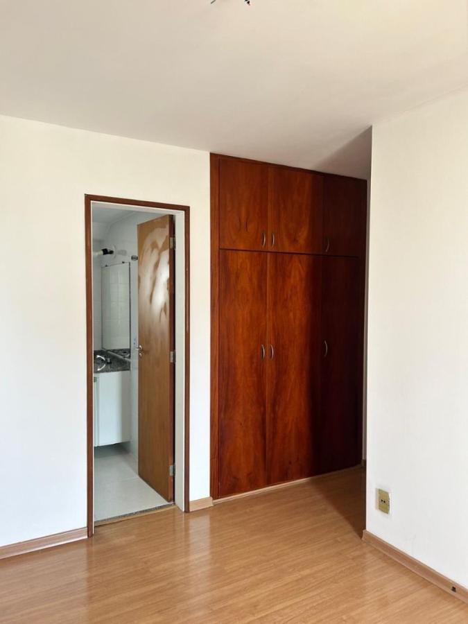 Apartamento para alugar com 3 quartos, 98m² - Foto 16