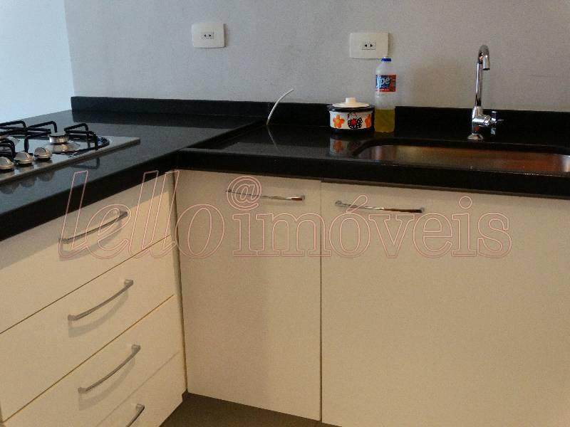 Apartamento para alugar com 1 quarto, 65m² - Foto 10