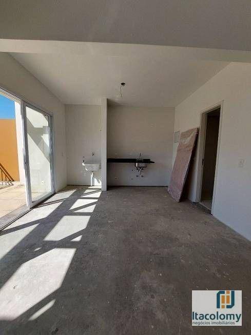 Apartamento à venda com 2 quartos, 82m² - Foto 2