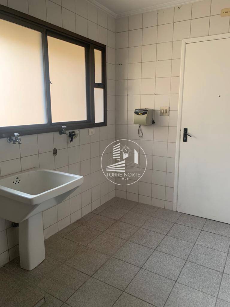 Apartamento à venda com 4 quartos, 188m² - Foto 14