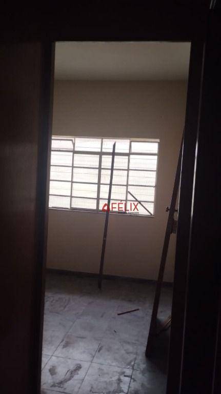 Casa à venda e aluguel com 4 quartos, 262m² - Foto 18