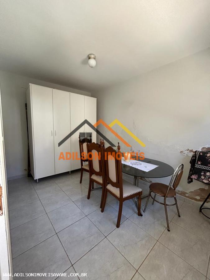 Casa à venda com 4 quartos, 340m² - Foto 1