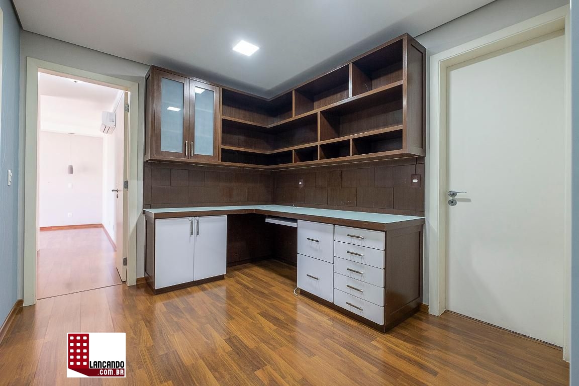 Apartamento à venda com 3 quartos, 213m² - Foto 8