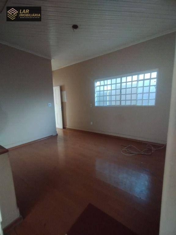 Casa à venda com 3 quartos, 231m² - Foto 24