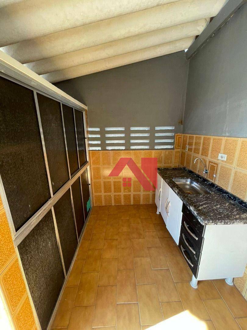 Casa à venda com 3 quartos, 138m² - Foto 11