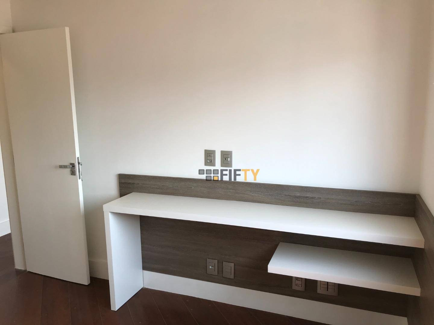 Apartamento à venda com 3 quartos, 136m² - Foto 13