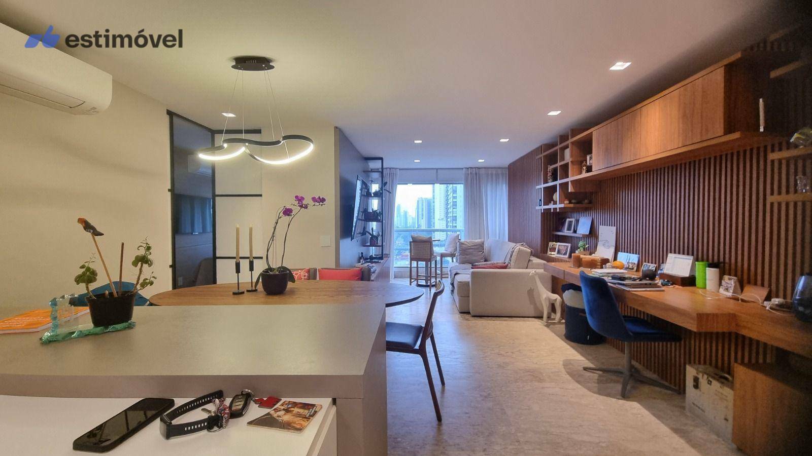 Apartamento à venda com 1 quarto, 72m² - Foto 1