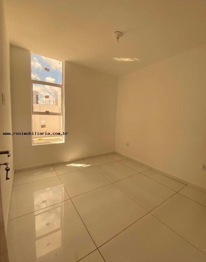 Casa à venda com 2 quartos, 56m² - Foto 3
