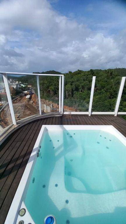 Cobertura, 4 quartos, 217 m² - Foto 4