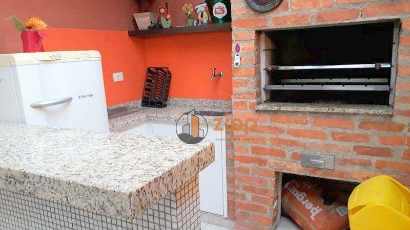 Sobrado à venda com 3 quartos, 200m² - Foto 22