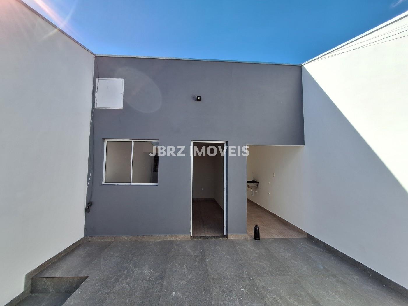 Casa para alugar com 3 quartos, 106m² - Foto 1