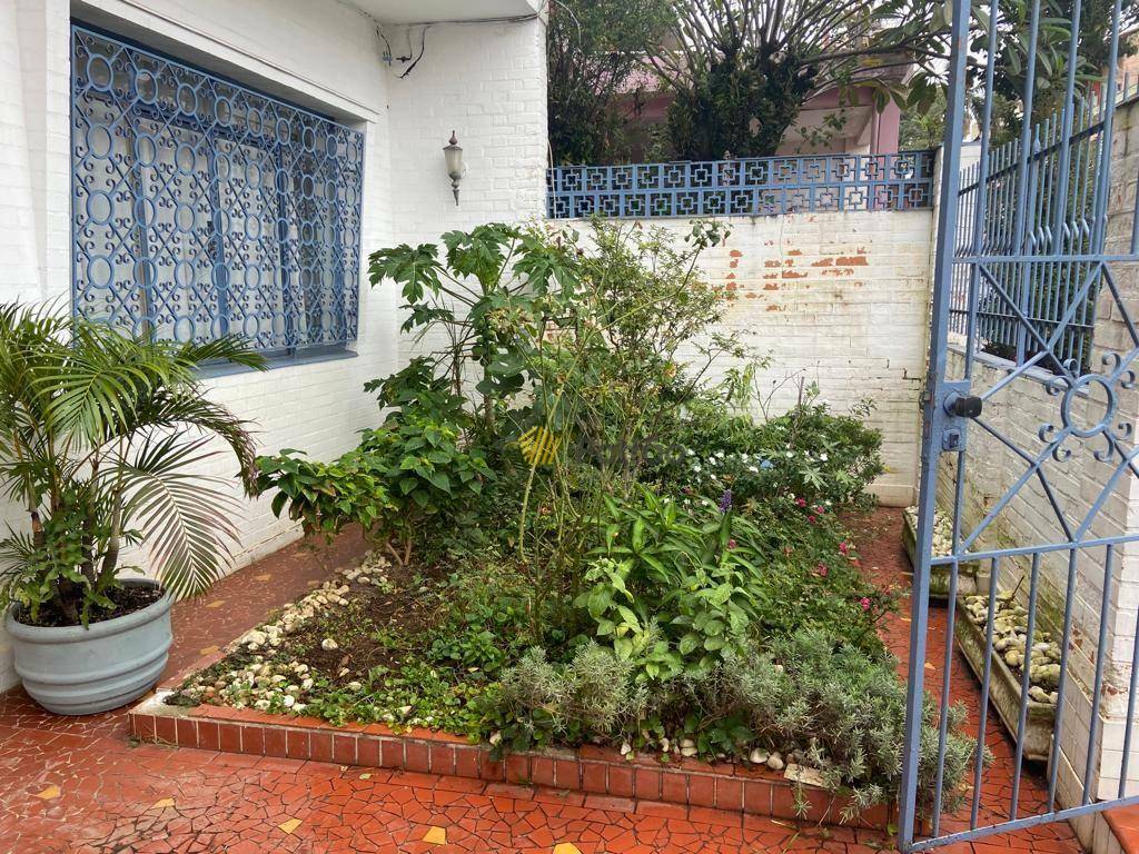 Sobrado à venda e aluguel com 4 quartos, 300m² - Foto 3