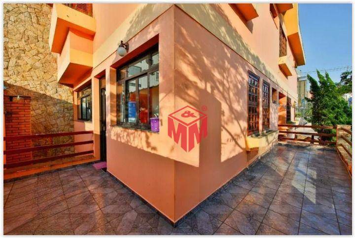Sobrado à venda e aluguel com 3 quartos, 315m² - Foto 1