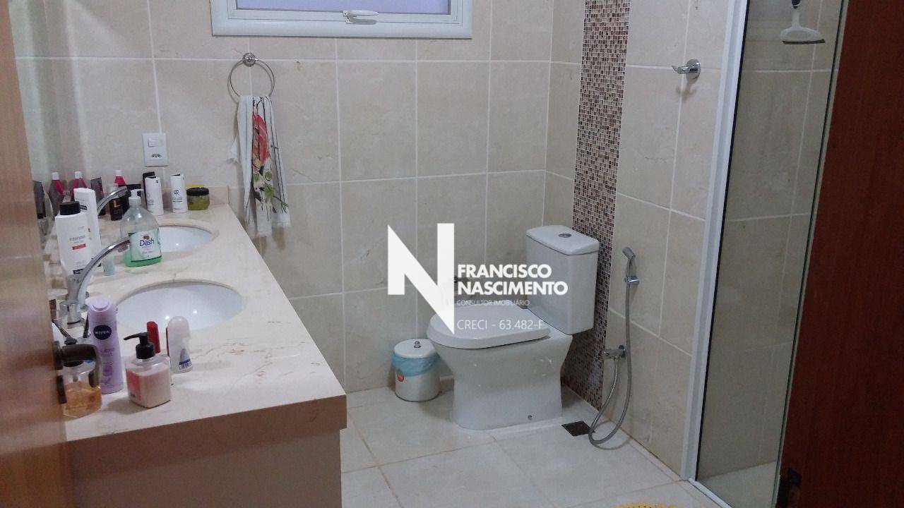 Sobrado à venda com 3 quartos, 263m² - Foto 15