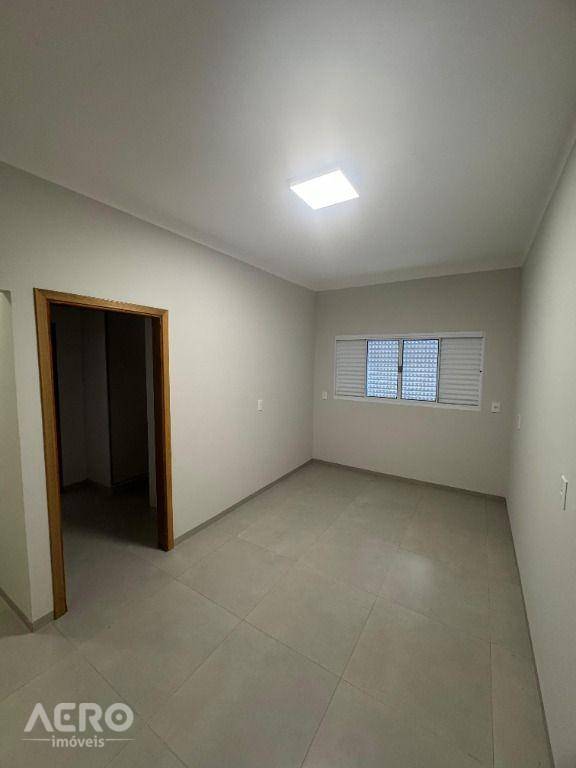 Casa à venda com 2 quartos, 134m² - Foto 9