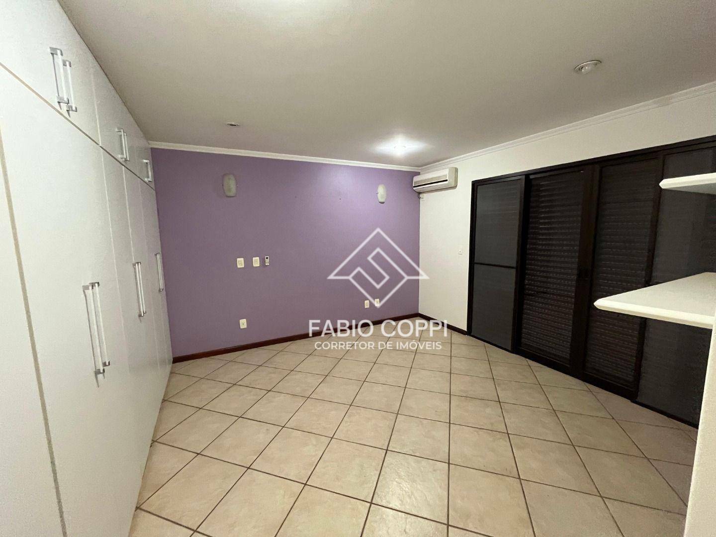 Casa de Condomínio à venda com 4 quartos, 570m² - Foto 11