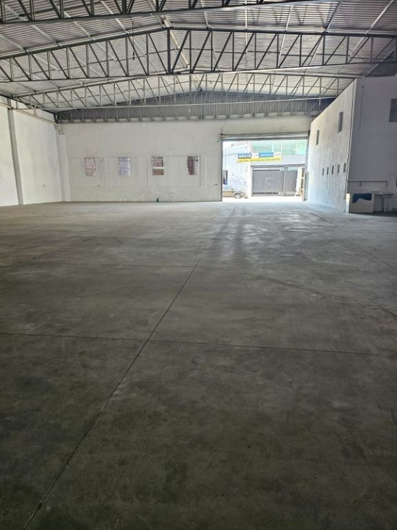 Depósito-Galpão-Armazém para alugar, 815m² - Foto 1