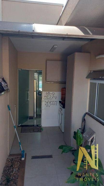 Casa à venda com 3 quartos, 98m² - Foto 24