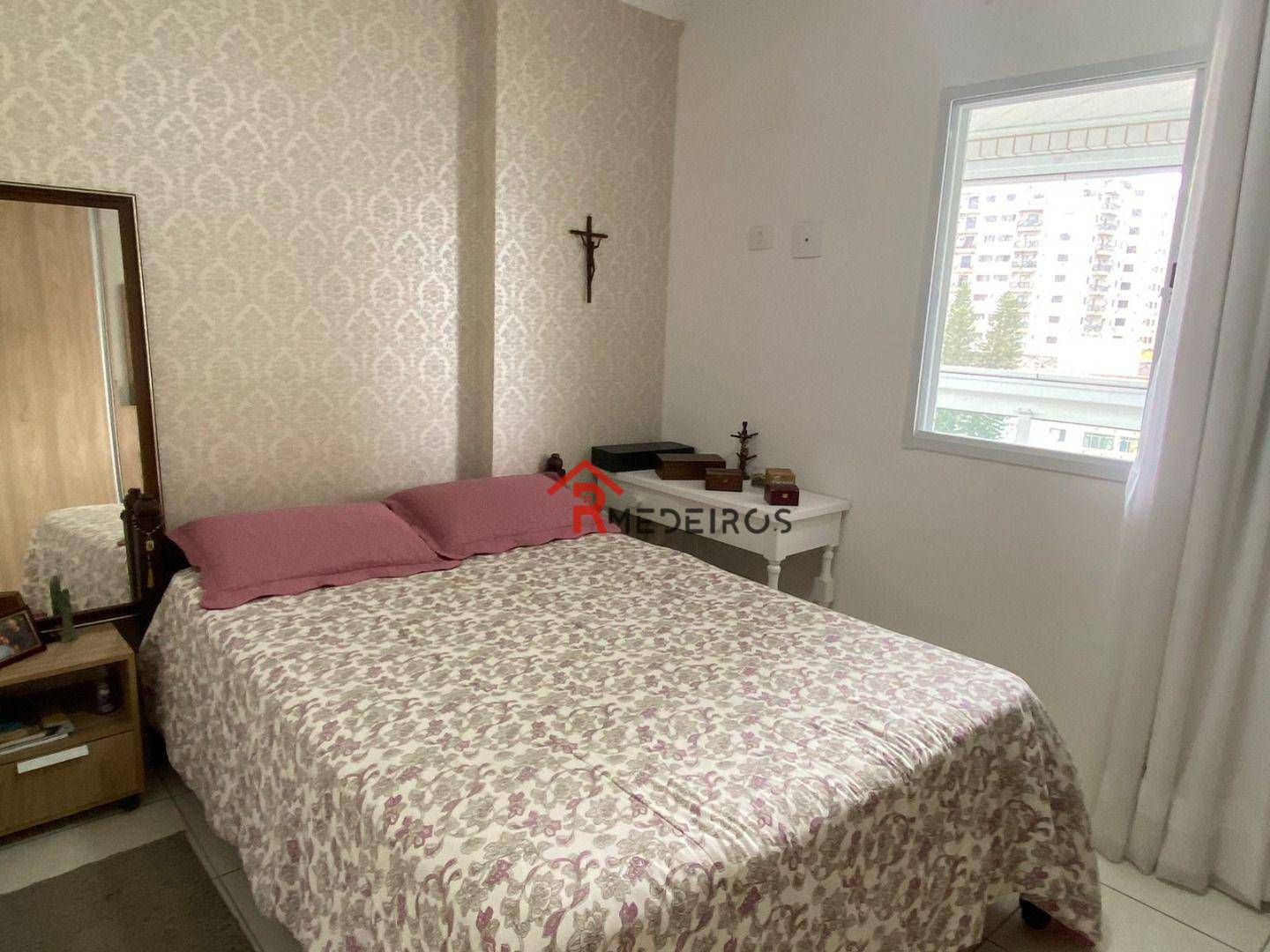 Apartamento à venda com 2 quartos, 80m² - Foto 28