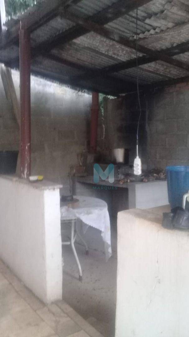 Chácara à venda com 2 quartos, 60m² - Foto 12
