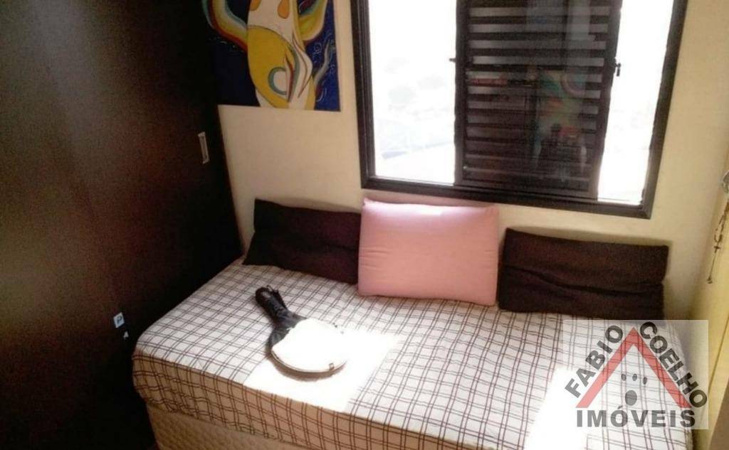 Apartamento à venda com 2 quartos, 55m² - Foto 17