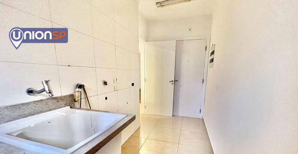 Apartamento à venda com 3 quartos, 190m² - Foto 17