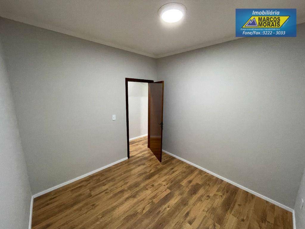 Casa à venda com 3 quartos, 128m² - Foto 5