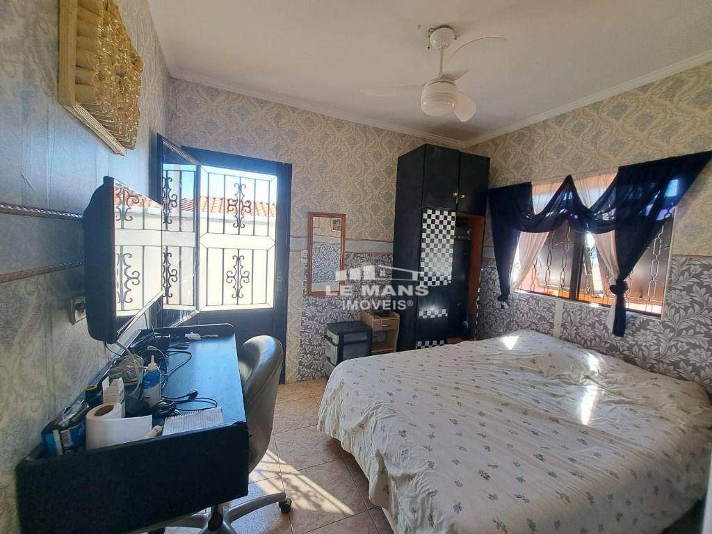 Casa para alugar com 3 quartos, 100m² - Foto 14