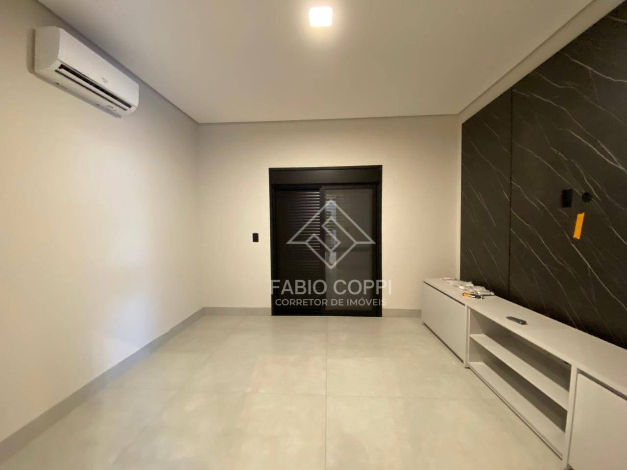 Casa de Condomínio à venda com 4 quartos, 261m² - Foto 8