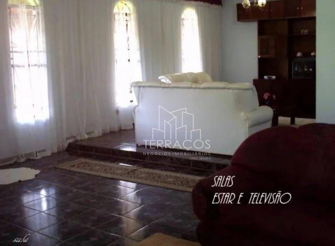 Chácara à venda com 4 quartos, 300m² - Foto 13