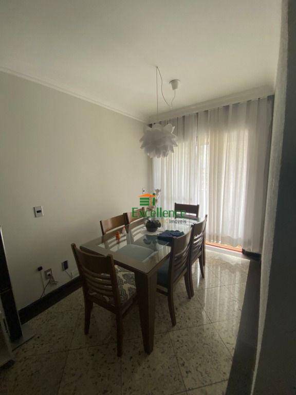 Apartamento à venda com 3 quartos, 67m² - Foto 1