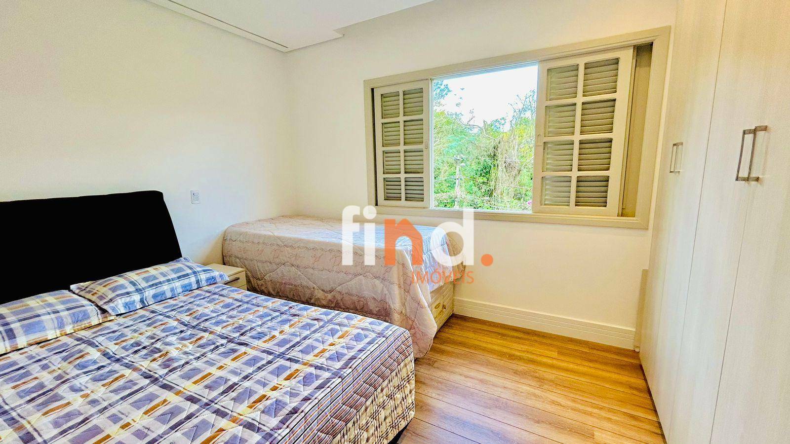 Casa de Condomínio à venda com 6 quartos, 360m² - Foto 17