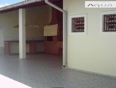 Casa à venda com 3 quartos, 600m² - Foto 4