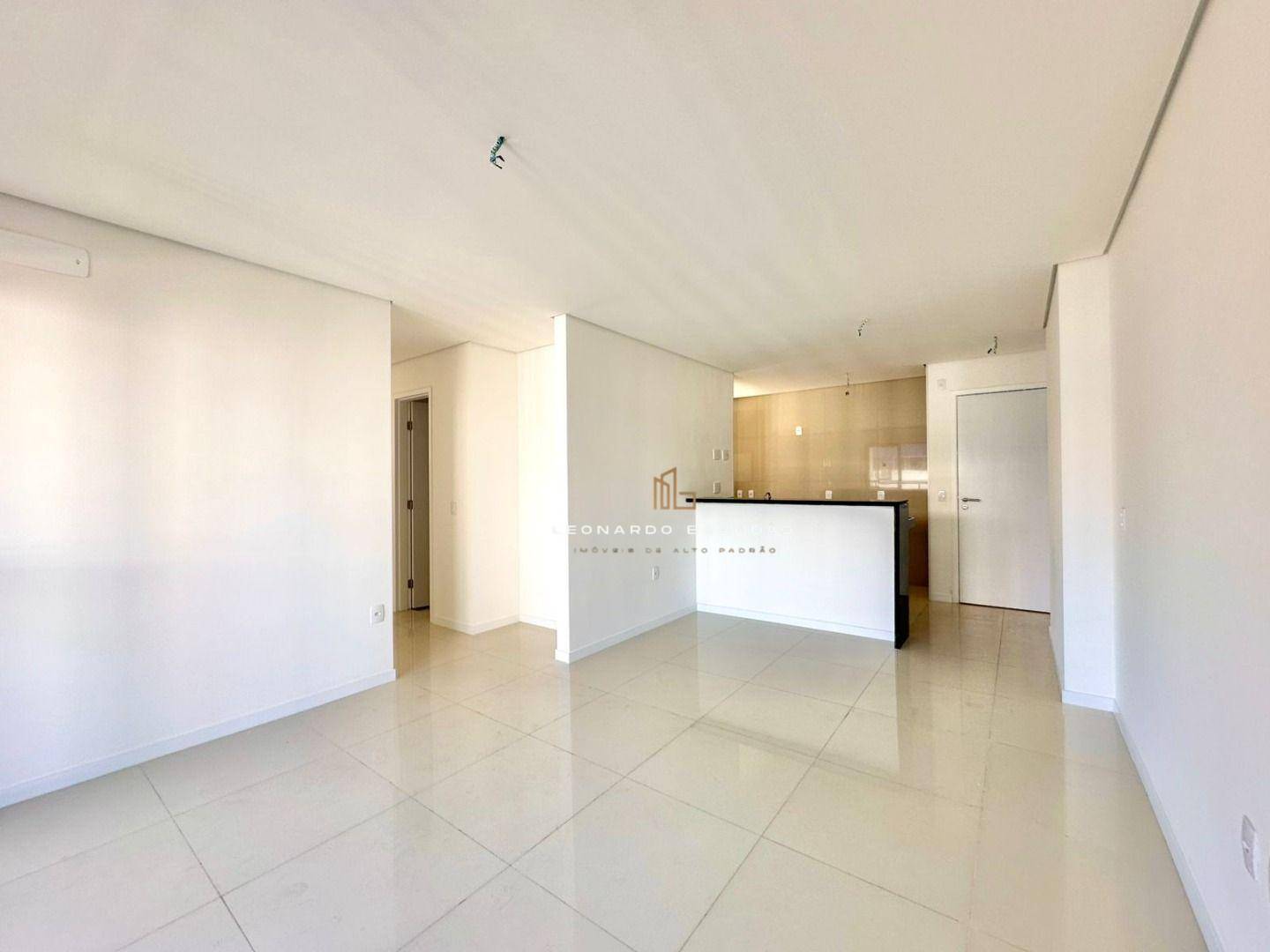 Apartamento à venda com 3 quartos, 81m² - Foto 8