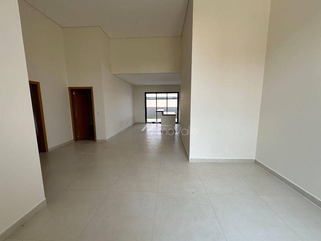 Casa de Condomínio à venda com 3 quartos, 180m² - Foto 2