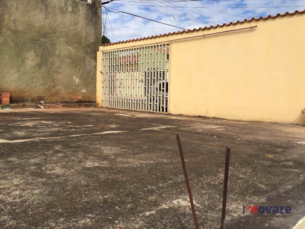 Casa à venda com 3 quartos, 200m² - Foto 8