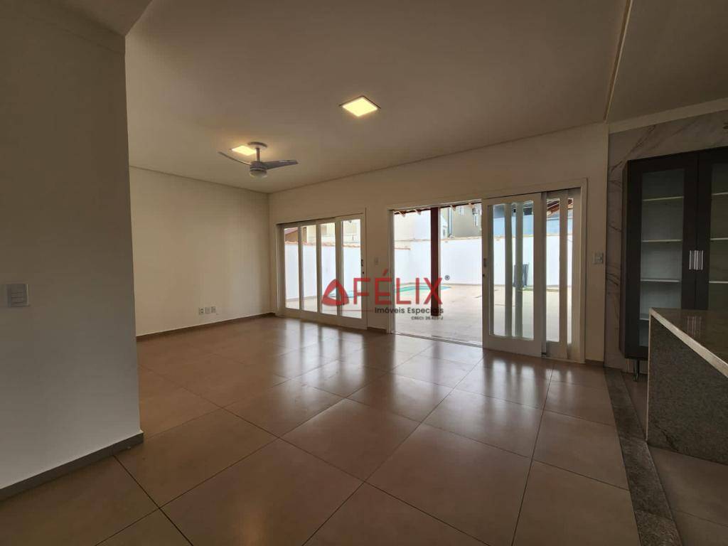 Sobrado à venda com 3 quartos, 240m² - Foto 4