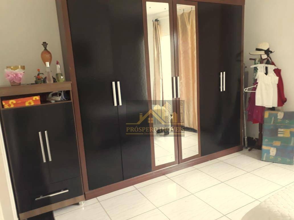 Casa à venda com 3 quartos, 210m² - Foto 18