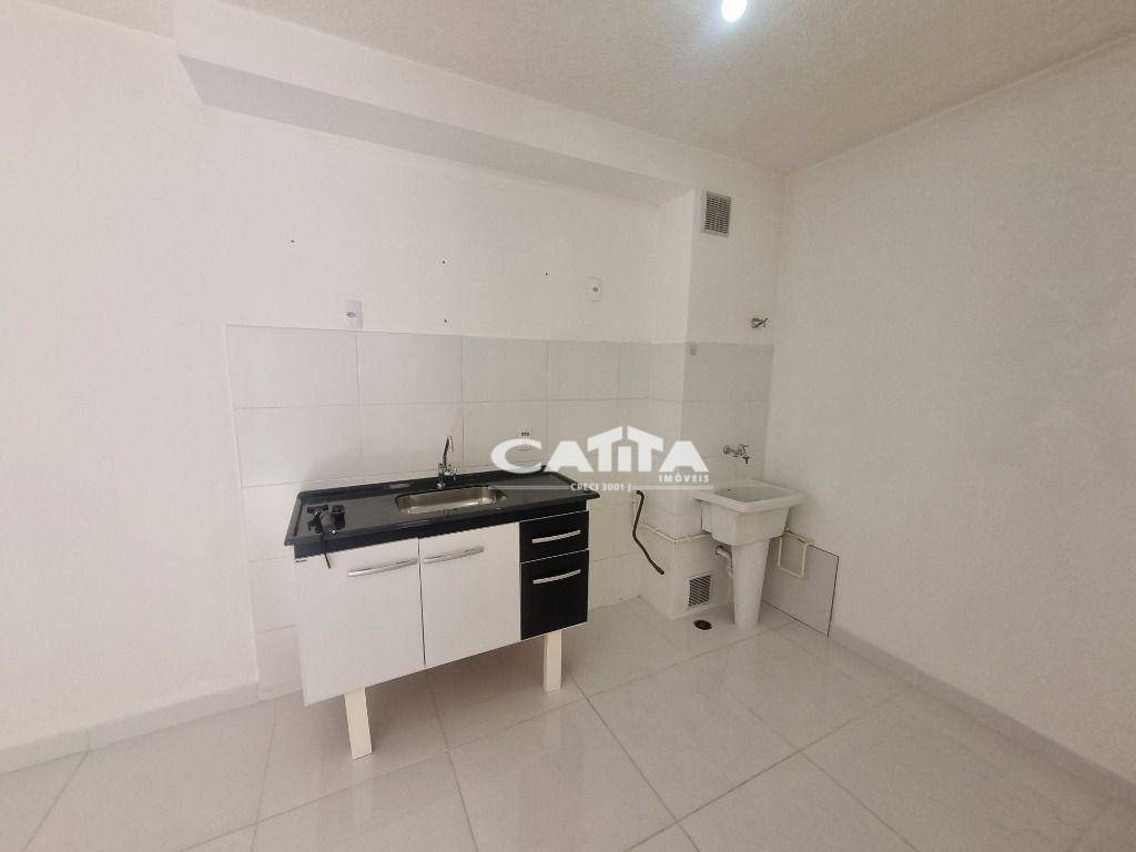 Apartamento para alugar com 2 quartos, 36m² - Foto 8