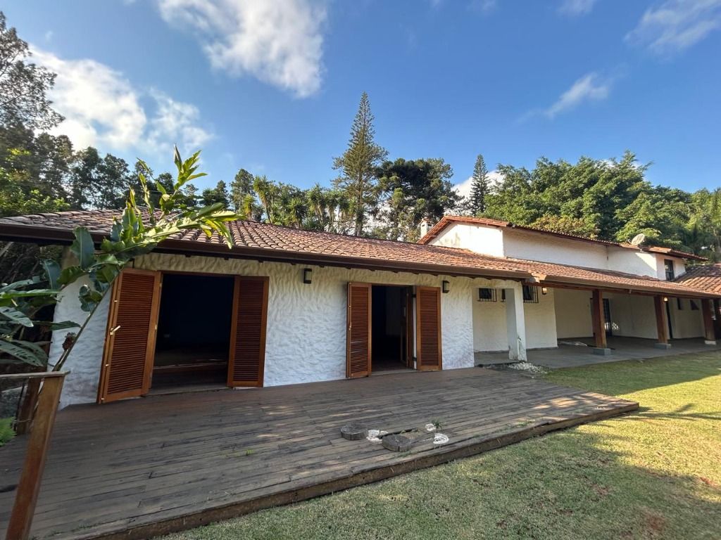 Casa de Condomínio à venda com 3 quartos, 210m² - Foto 31