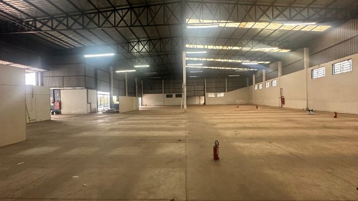 Depósito-Galpão-Armazém para alugar, 1500m² - Foto 4