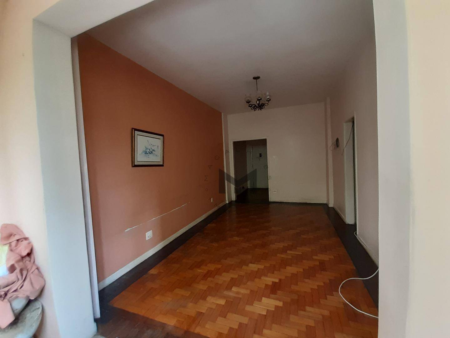 Apartamento à venda com 3 quartos, 140m² - Foto 1