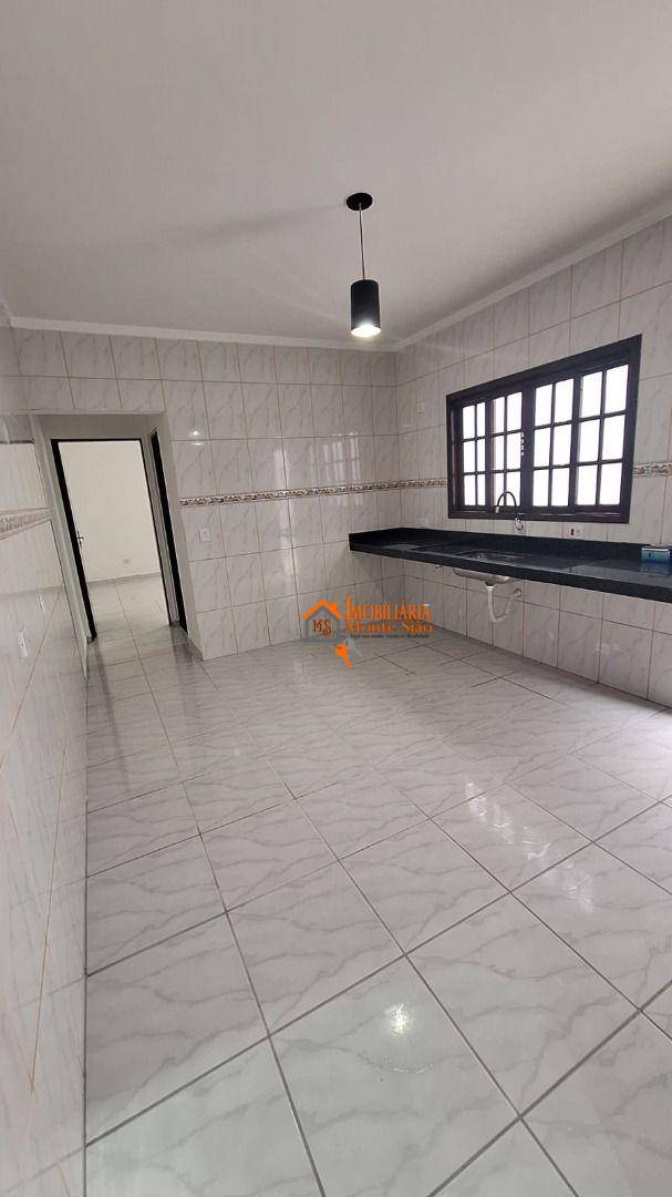 Casa à venda com 2 quartos, 62m² - Foto 4