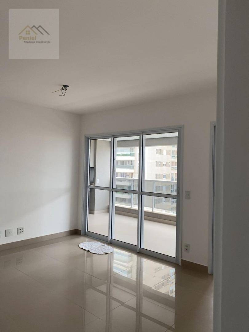 Apartamento à venda com 3 quartos, 131m² - Foto 2