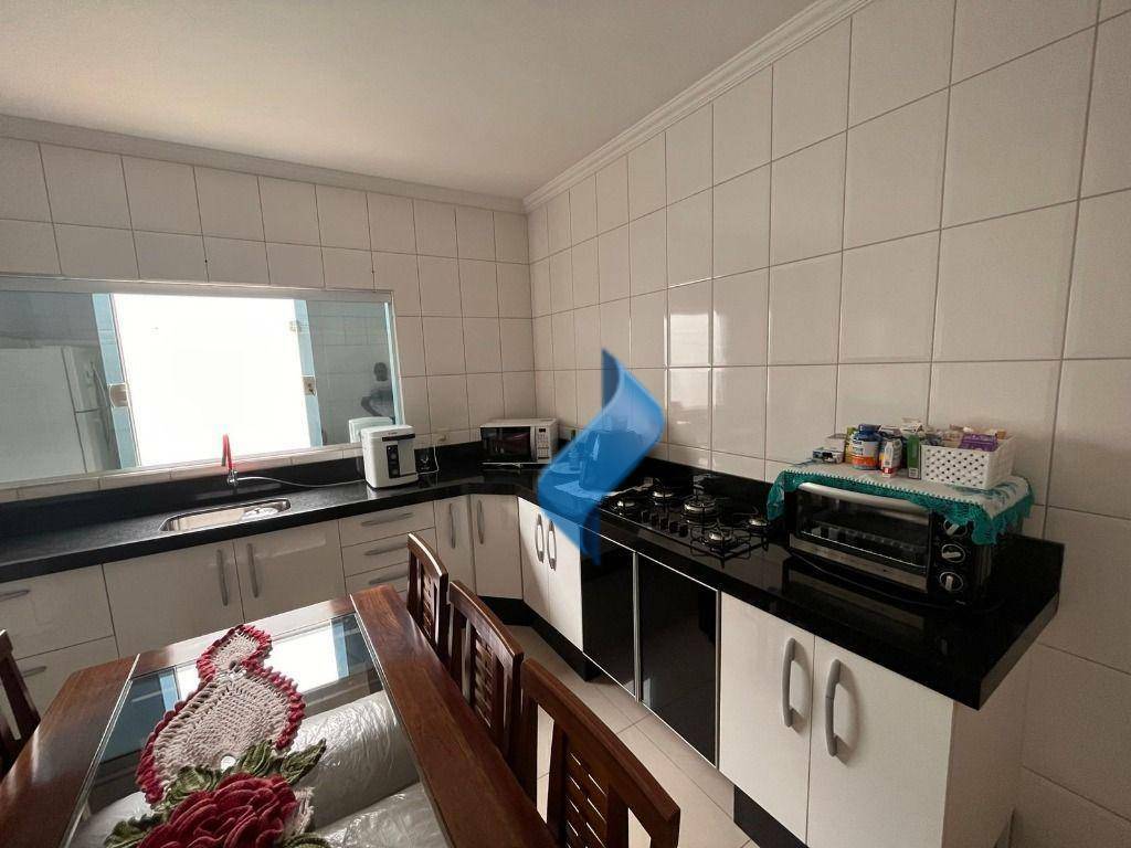 Casa à venda com 4 quartos, 280m² - Foto 10