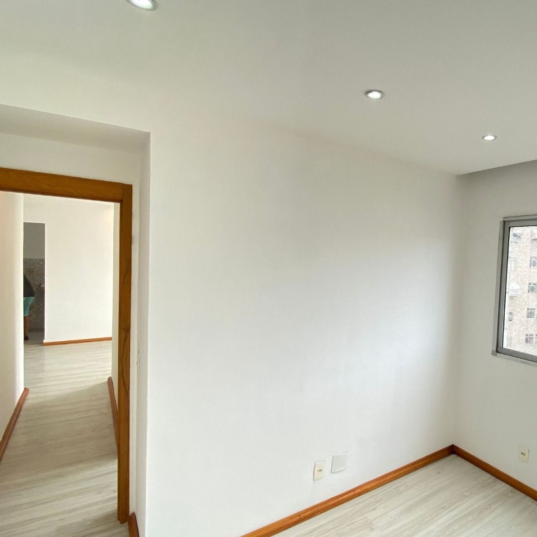 Apartamento à venda com 2 quartos, 62m² - Foto 5