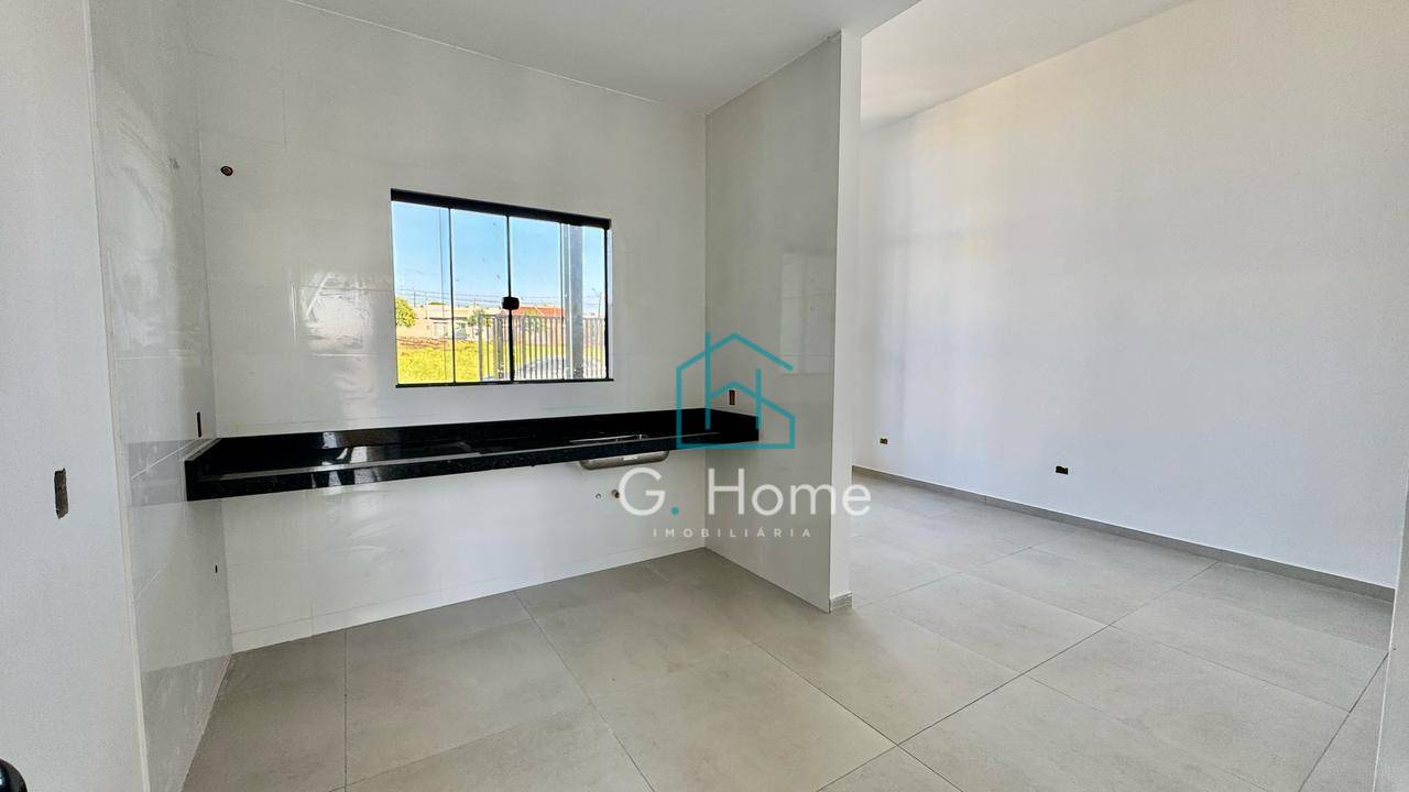 Casa à venda com 3 quartos, 77m² - Foto 4