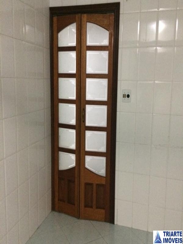 Apartamento para alugar com 2 quartos, 65m² - Foto 9