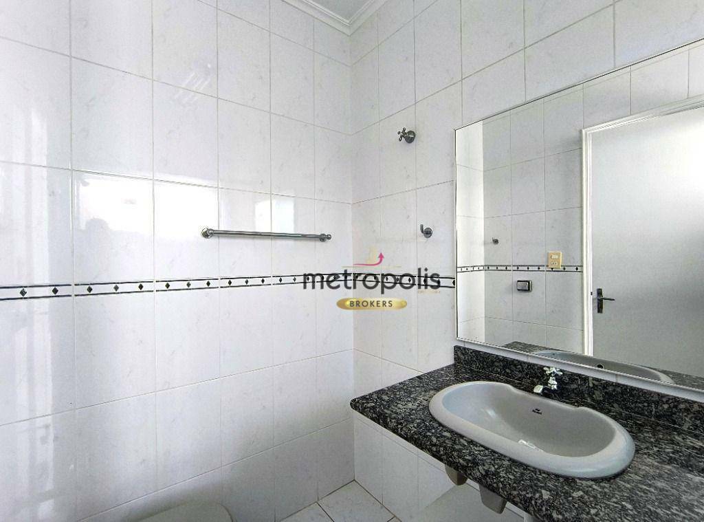 Sobrado para alugar com 3 quartos, 239m² - Foto 11