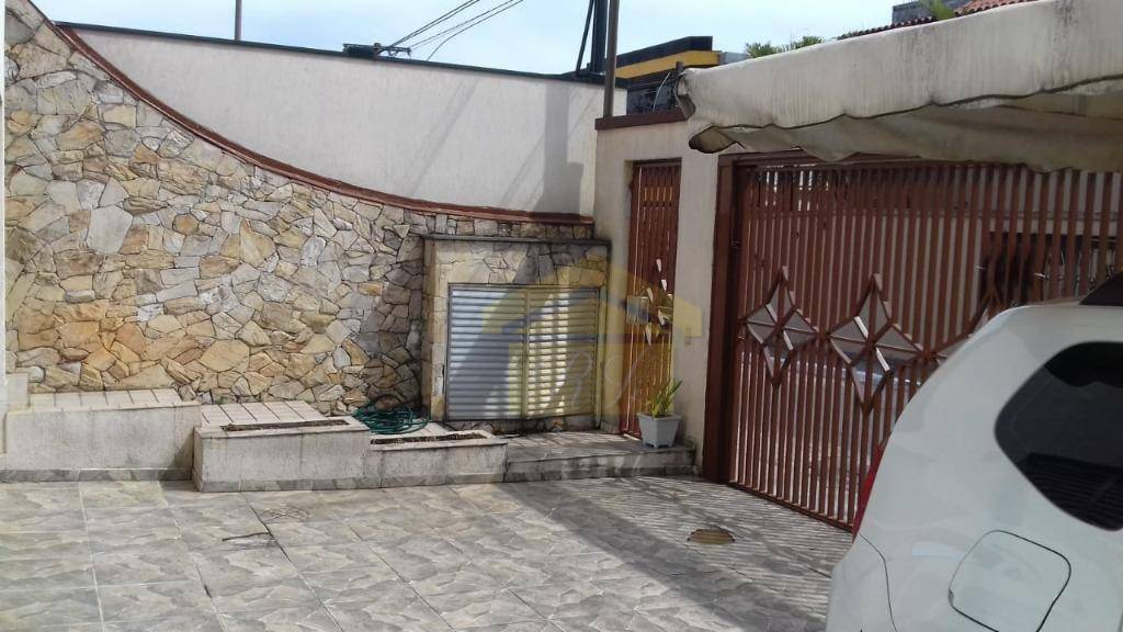 Sobrado à venda com 4 quartos, 272m² - Foto 2